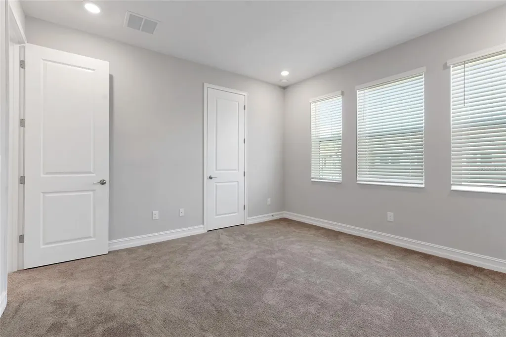 4989 San Martino Drive Wesley Chapel FL 33543