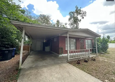 11707 North Drive Tampa FL 33617