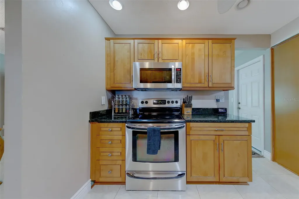 9628 122nd Way Seminole FL 33772