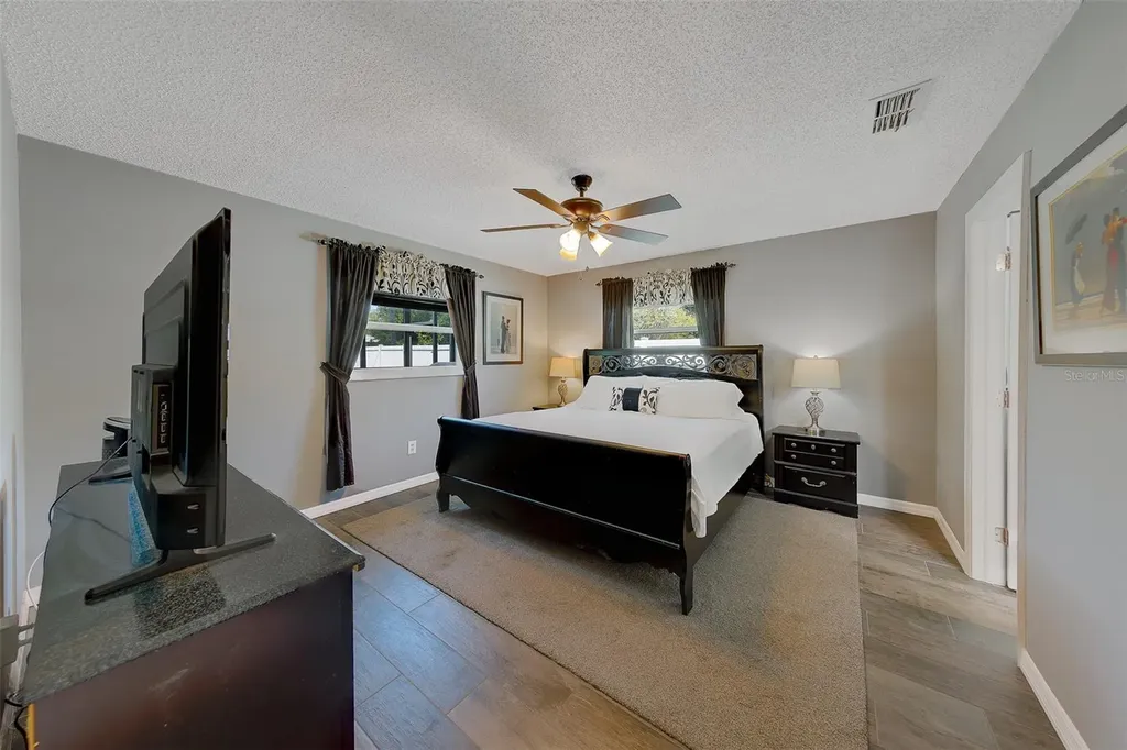 9628 122nd Way Seminole FL 33772