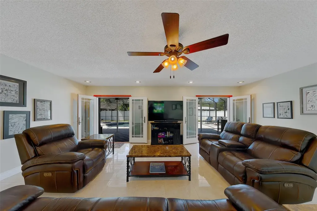 9628 122nd Way Seminole FL 33772