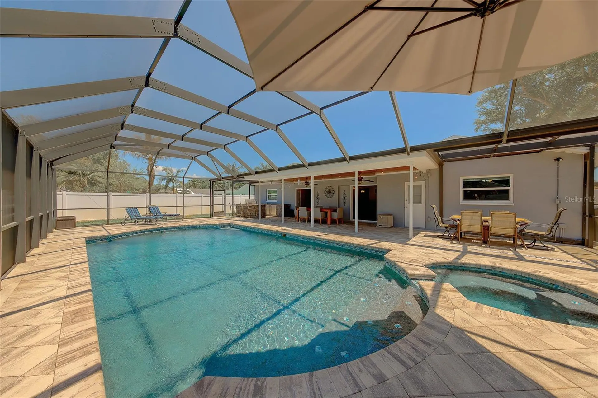 9628 122nd Way Seminole FL 33772