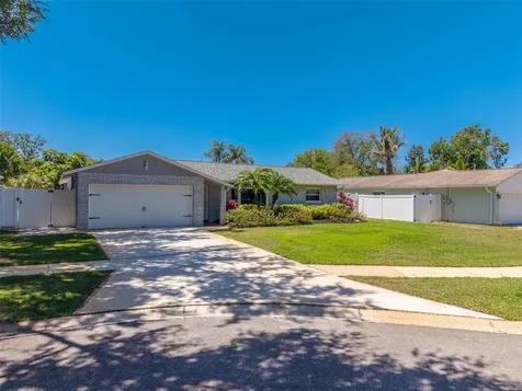 9628 122nd Way Seminole FL 33772