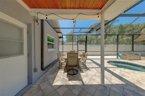 9628 122nd Way Seminole FL 33772