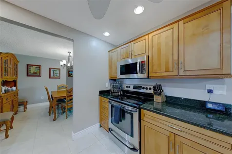 9628 122nd Way Seminole FL 33772