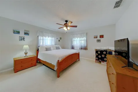 9628 122nd Way Seminole FL 33772