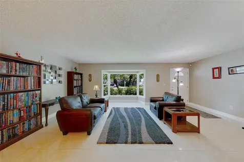 9628 122nd Way Seminole FL 33772