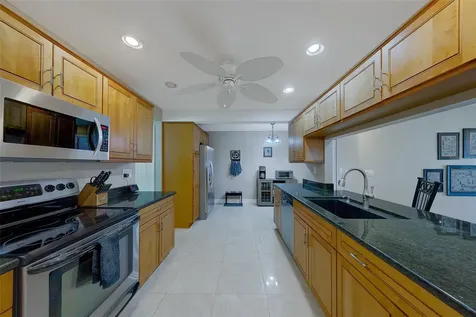 9628 122nd Way Seminole FL 33772