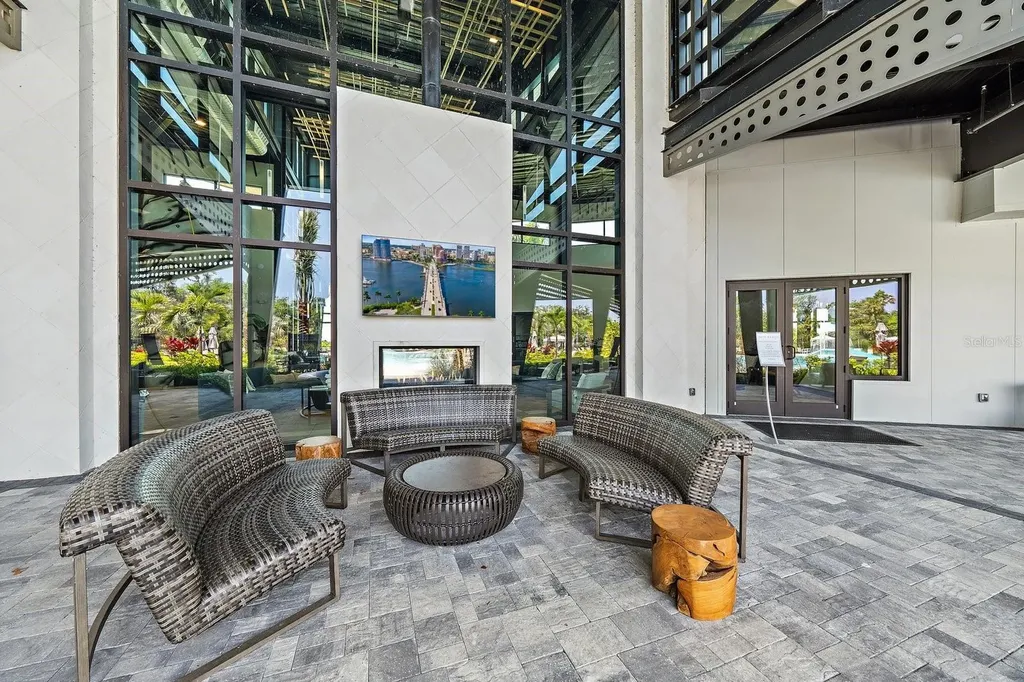 9085 Luna Lane Sarasota FL 34241