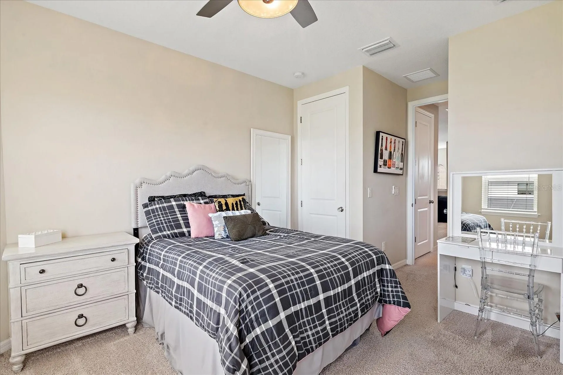 9085 Luna Lane Sarasota FL 34241