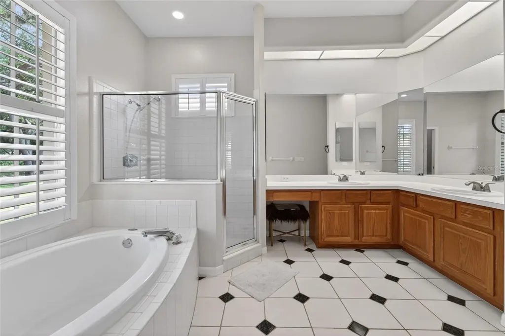 5218 Twin Creeks Drive Valrico FL 33596