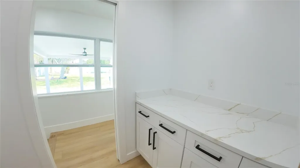 936 Alcazar Way S St Petersburg FL 33705