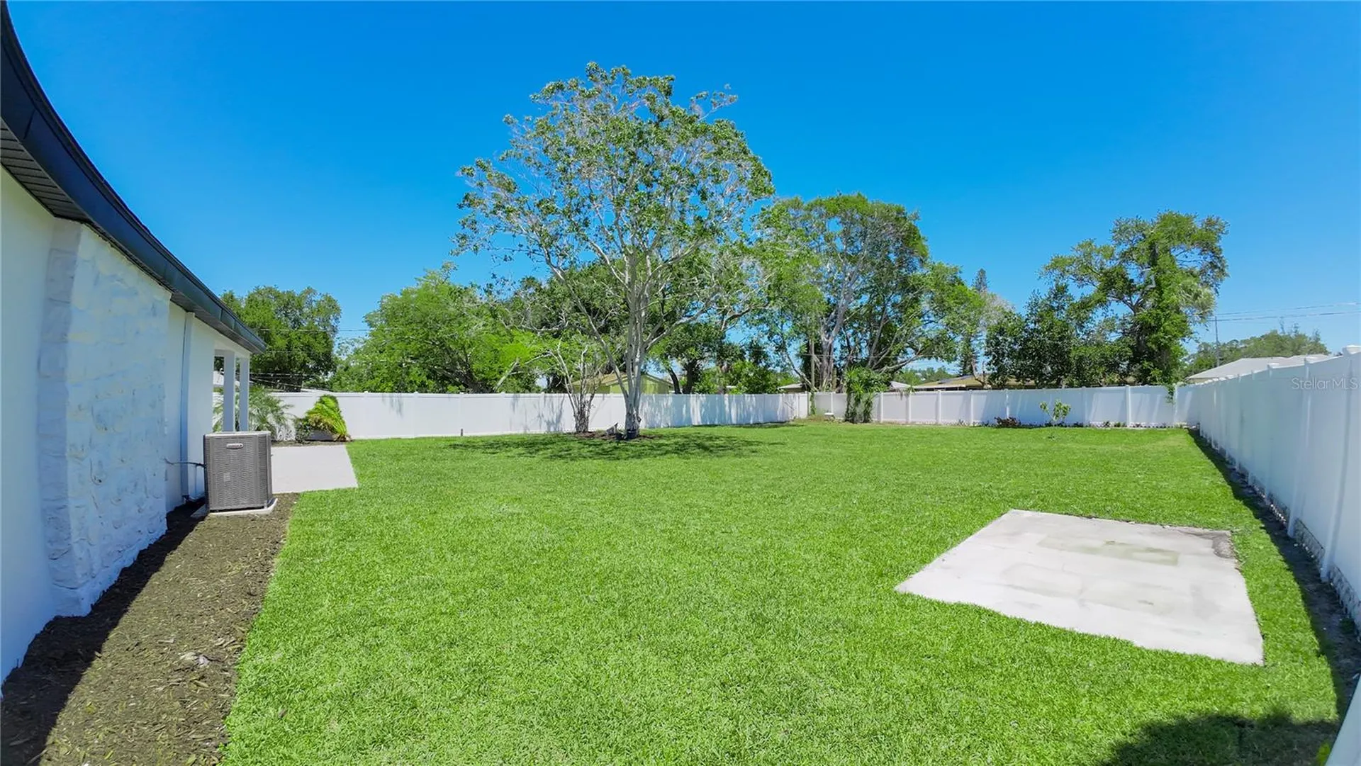 936 Alcazar Way S St Petersburg FL 33705