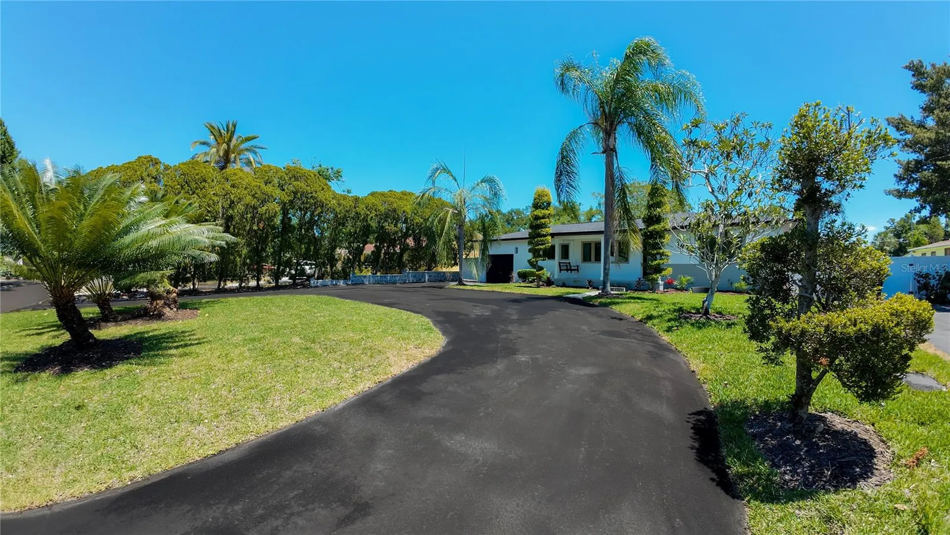 936 Alcazar Way S St Petersburg FL 33705