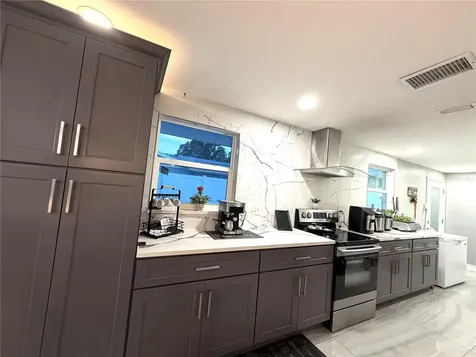 4214 Hollow Hill Drive Tampa FL 33624