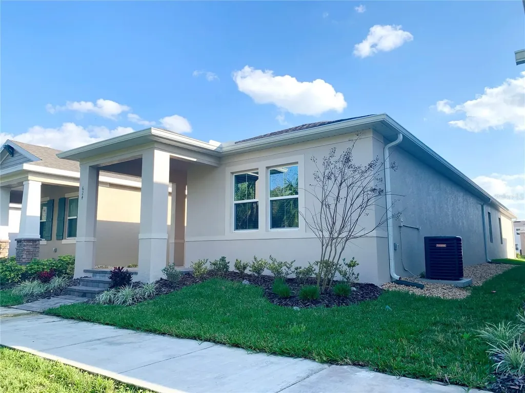 624 Bayern Lane Debary FL 32713