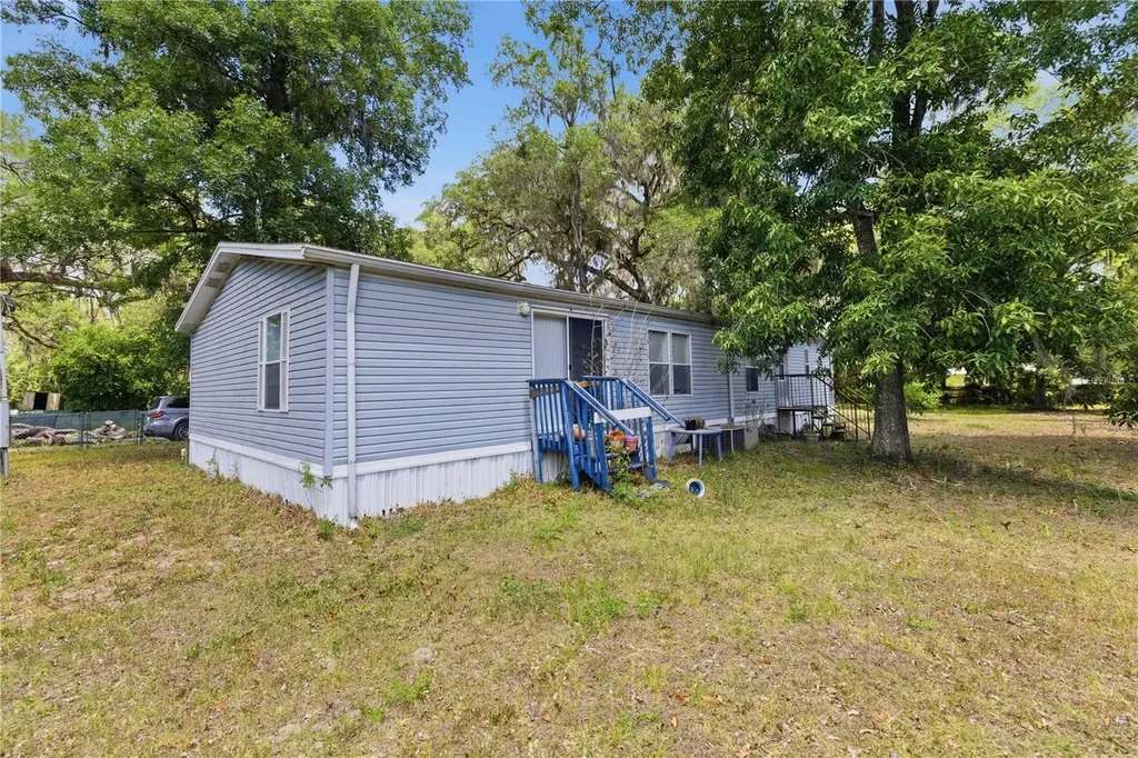 3290 NE 161st Street Citra FL 32113
