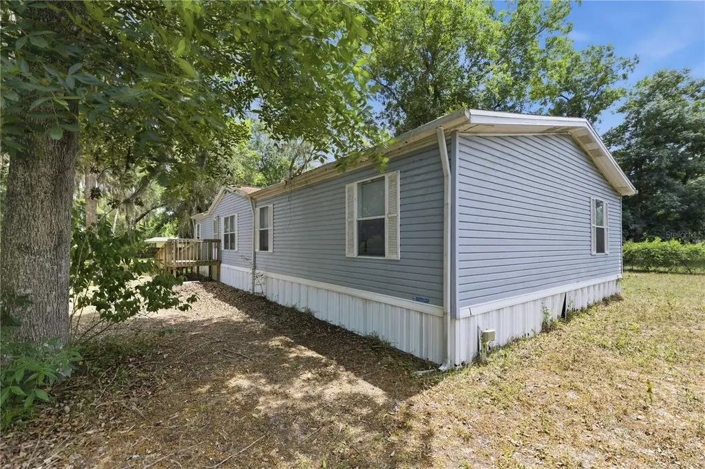 3290 NE 161st Street Citra FL 32113