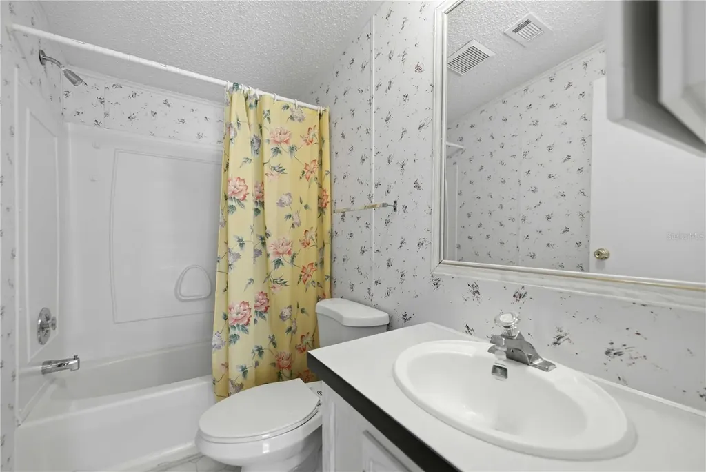 3290 NE 161st Street Citra FL 32113