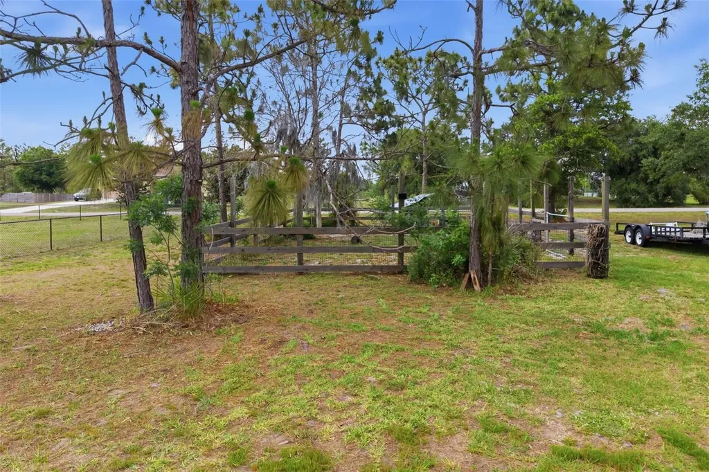 26117 82nd Avenue E Myakka City FL 34251