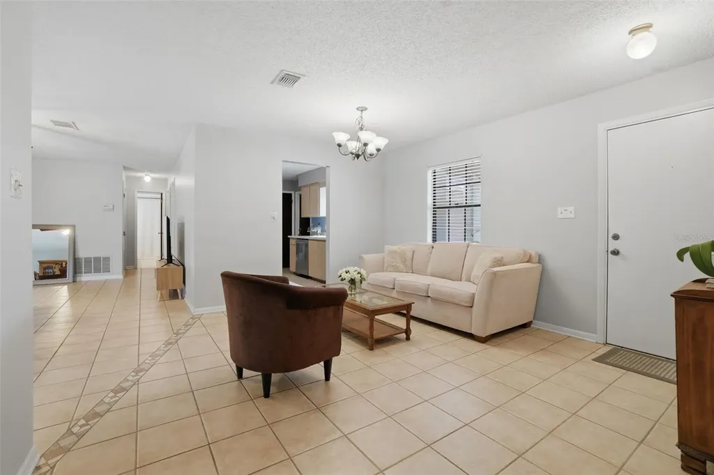 1525 Jaguar Circle Apopka FL 32712