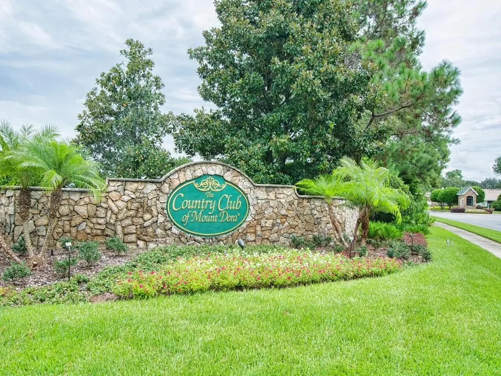 9096 Laurel Ridge Drive Mount Dora FL 32757