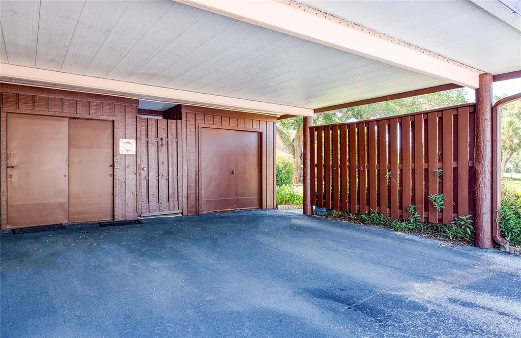 6305 Pelican Creek Crossing St Petersburg FL 33707
