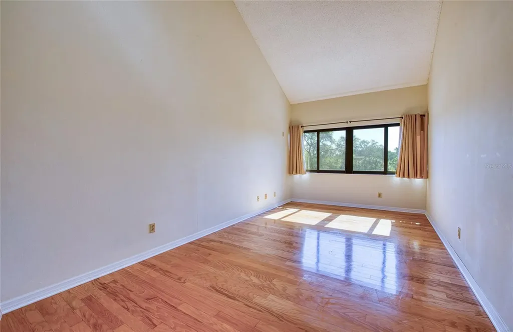 6305 Pelican Creek Crossing St Petersburg FL 33707