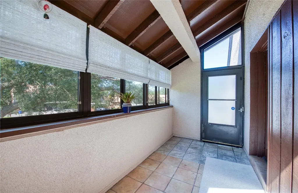 6305 Pelican Creek Crossing St Petersburg FL 33707