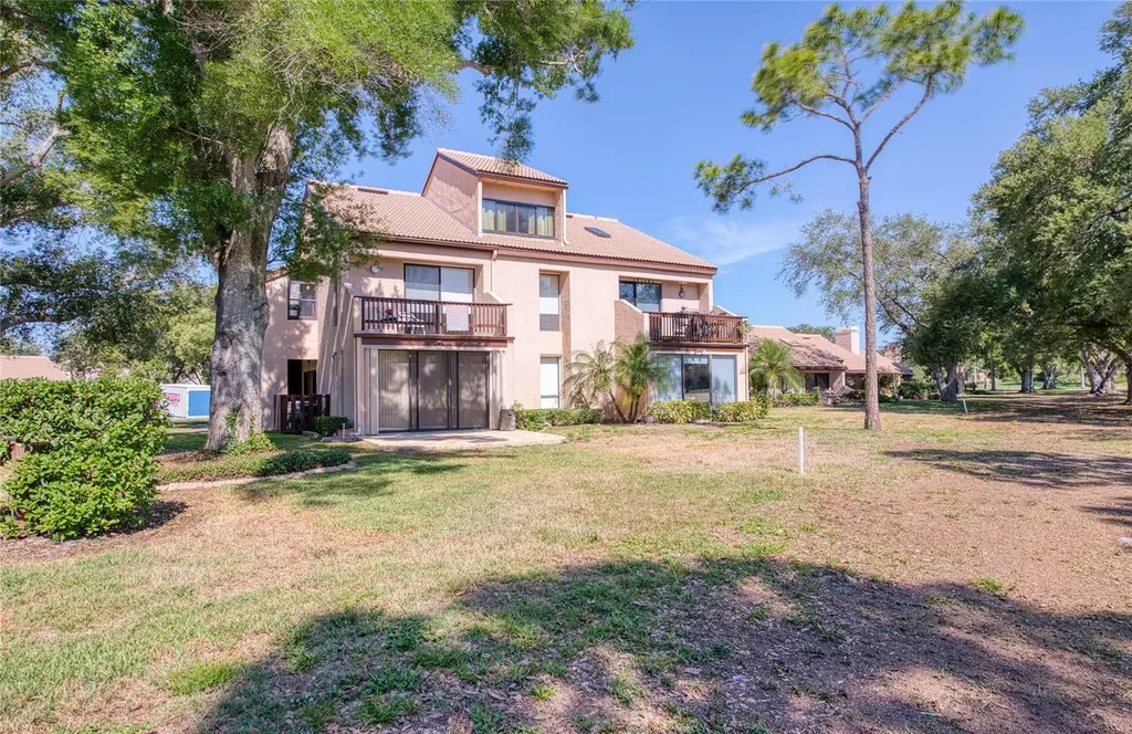 6305 Pelican Creek Crossing St Petersburg FL 33707