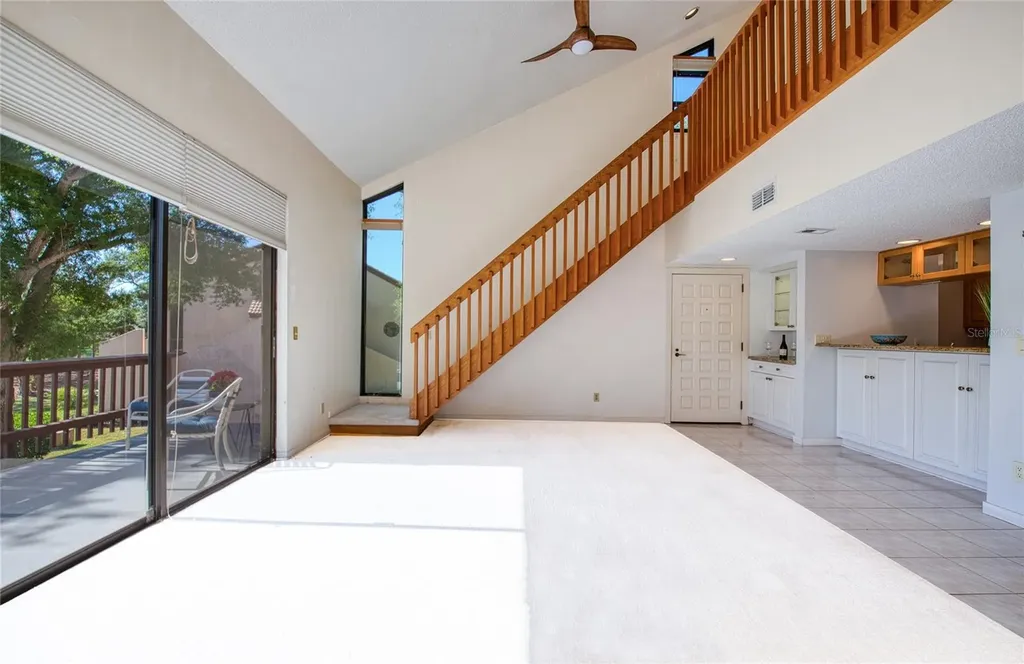 6305 Pelican Creek Crossing St Petersburg FL 33707