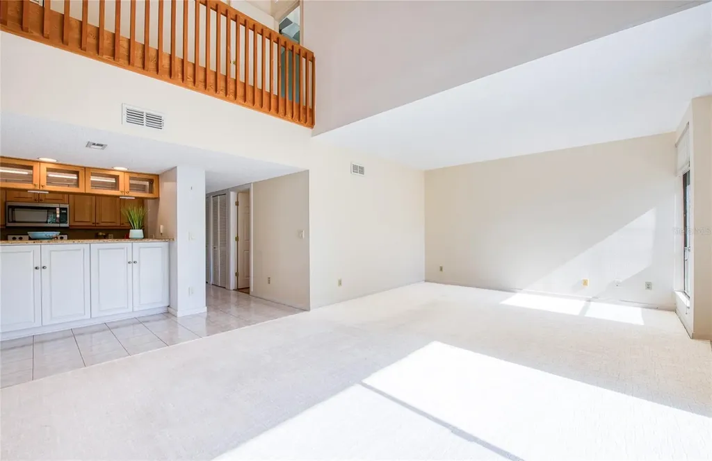 6305 Pelican Creek Crossing St Petersburg FL 33707