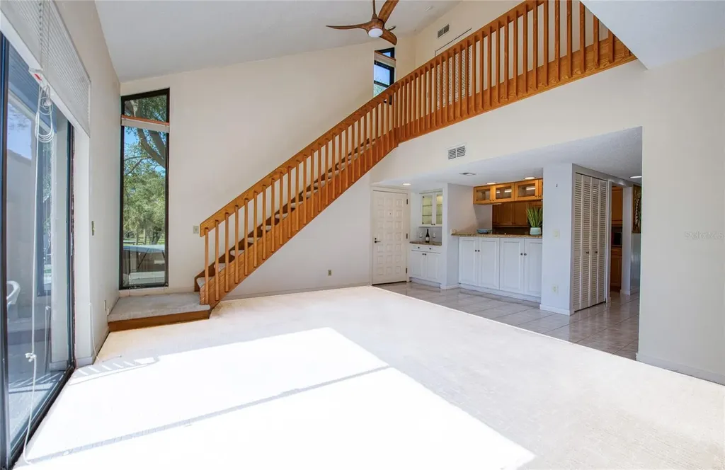 6305 Pelican Creek Crossing St Petersburg FL 33707