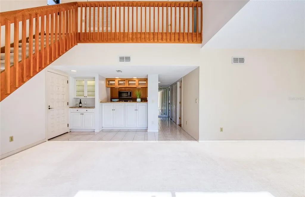 6305 Pelican Creek Crossing St Petersburg FL 33707