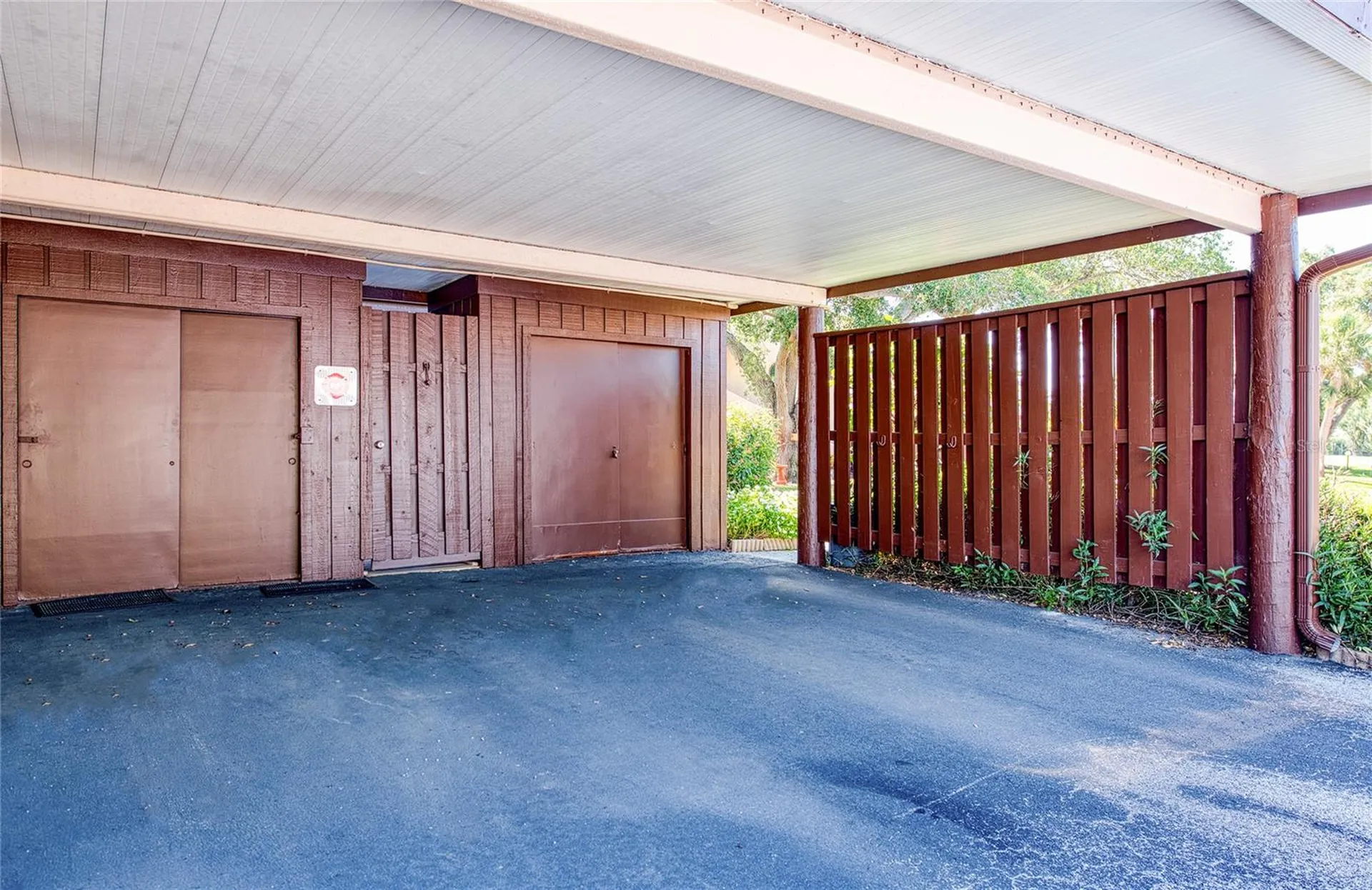 6305 Pelican Creek Crossing St Petersburg FL 33707