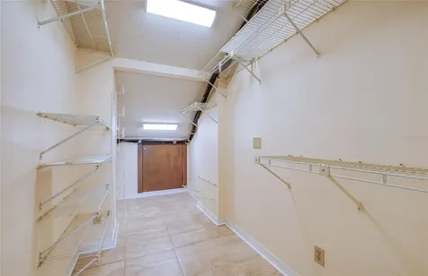 6305 Pelican Creek Crossing St Petersburg FL 33707