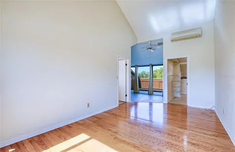 6305 Pelican Creek Crossing St Petersburg FL 33707