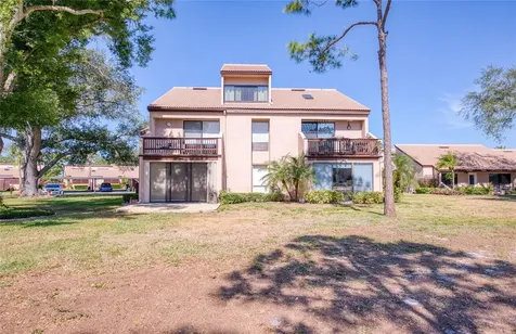 6305 Pelican Creek Crossing St Petersburg FL 33707