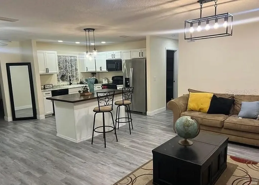1020 Lee Avenue NW Palm Bay FL 32907