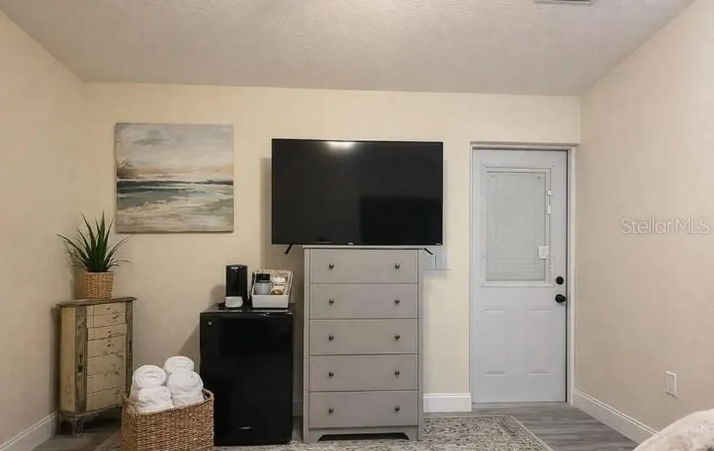 1020 Lee Avenue NW Palm Bay FL 32907