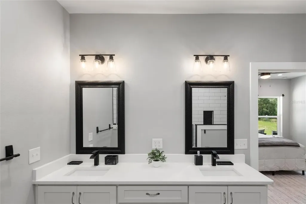 207 N Palmetto Avenue Florahome FL 32140
