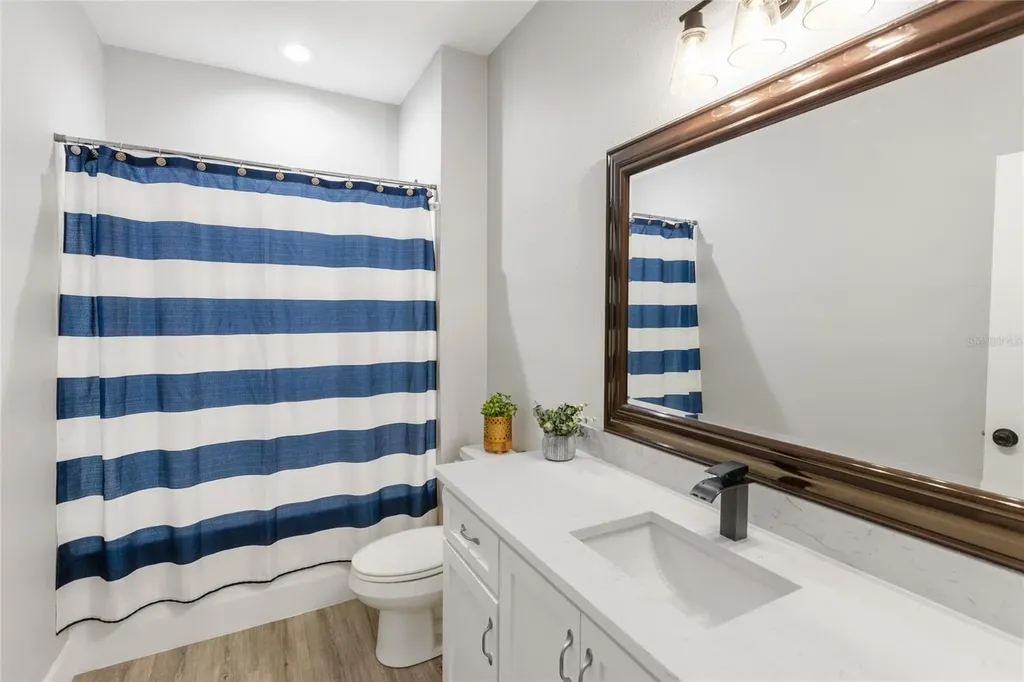 207 N Palmetto Avenue Florahome FL 32140