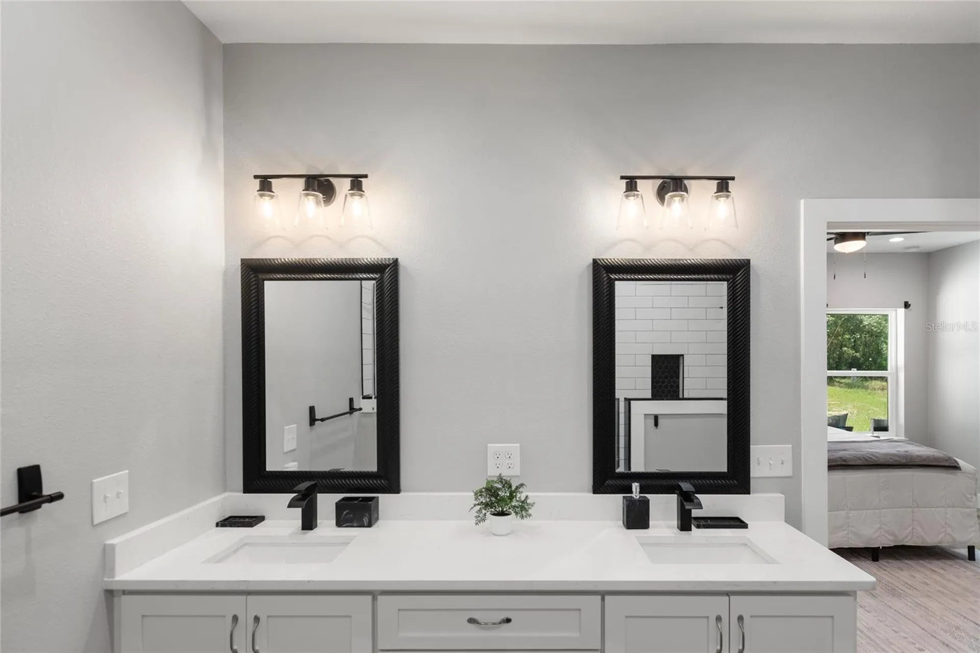 207 N Palmetto Avenue Florahome FL 32140