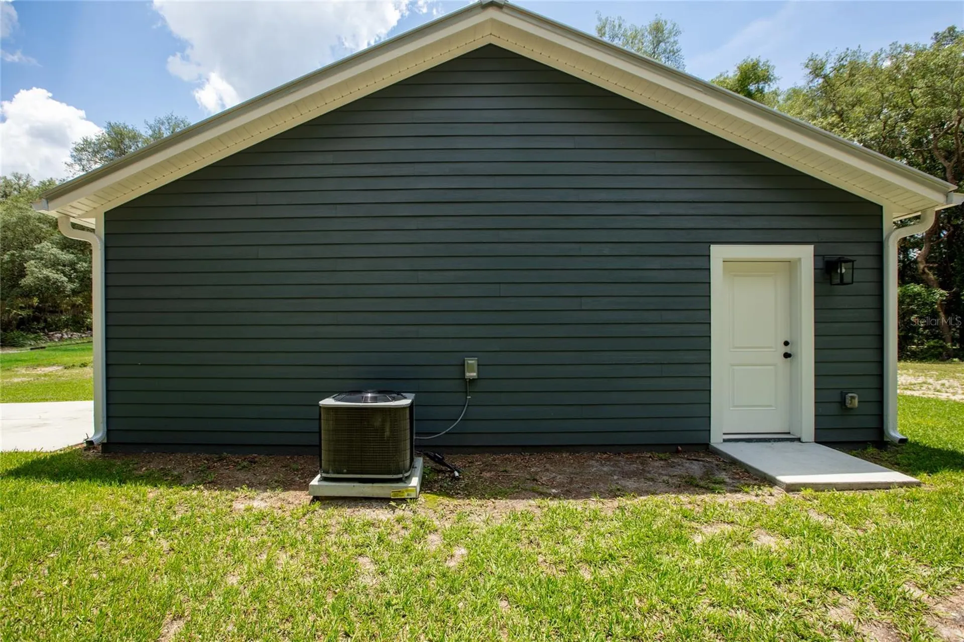 207 N Palmetto Avenue Florahome FL 32140