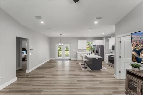 207 N Palmetto Avenue Florahome FL 32140