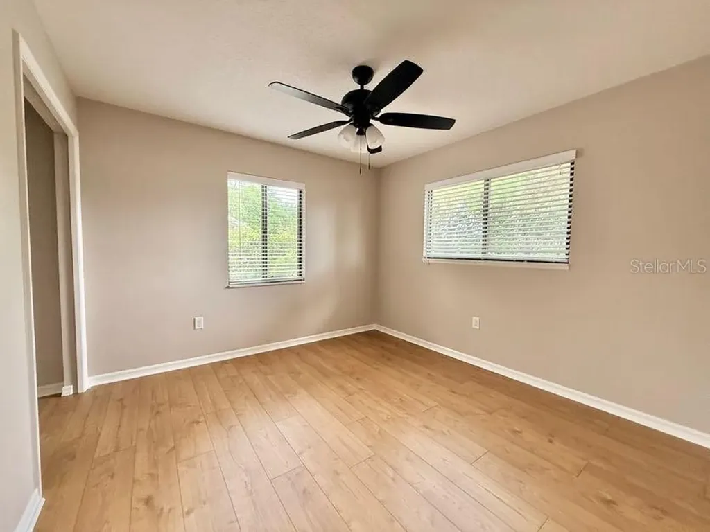 6804 Lake View Drive Yalaha FL 34797