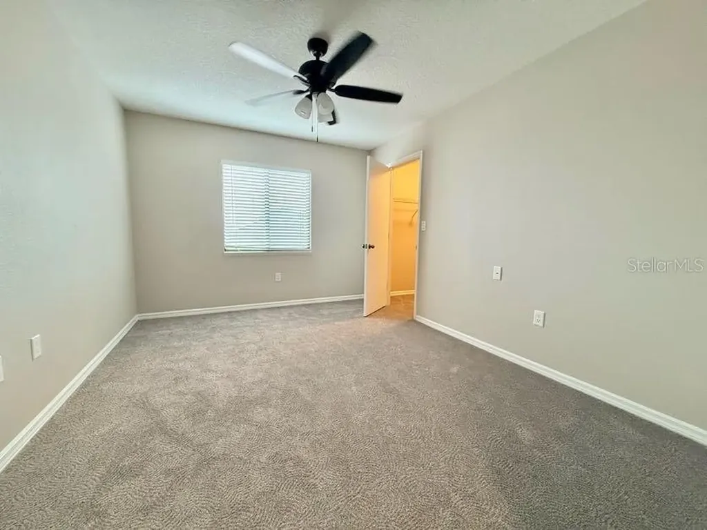 6804 Lake View Drive Yalaha FL 34797