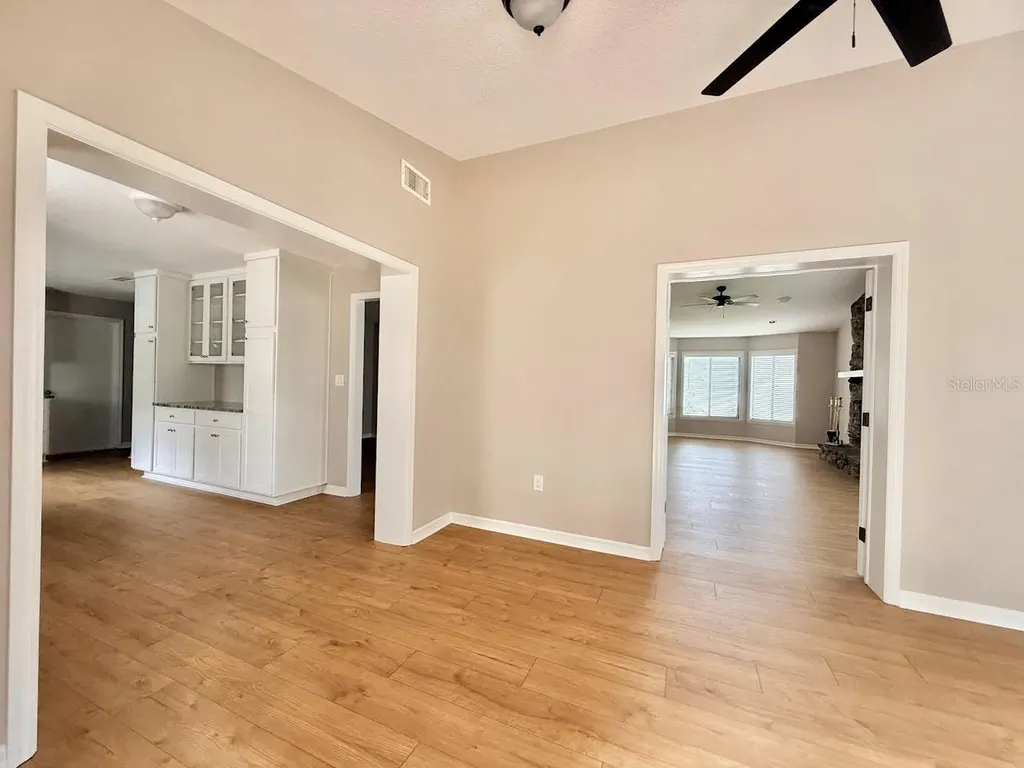 6804 Lake View Drive Yalaha FL 34797