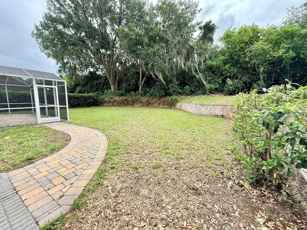 6804 Lake View Drive Yalaha FL 34797