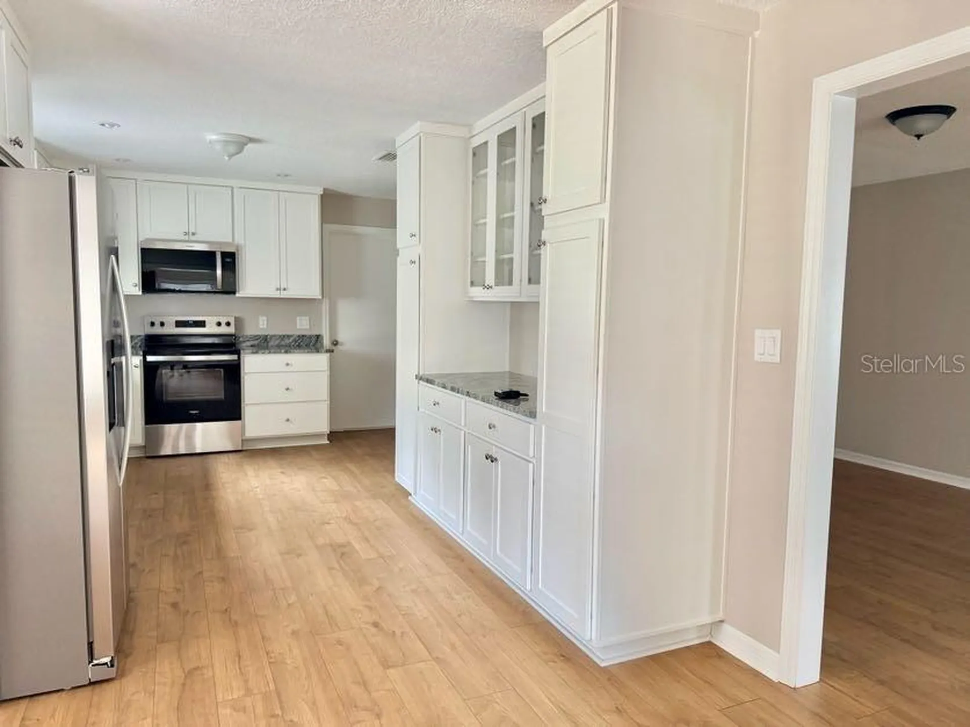 6804 Lake View Drive Yalaha FL 34797